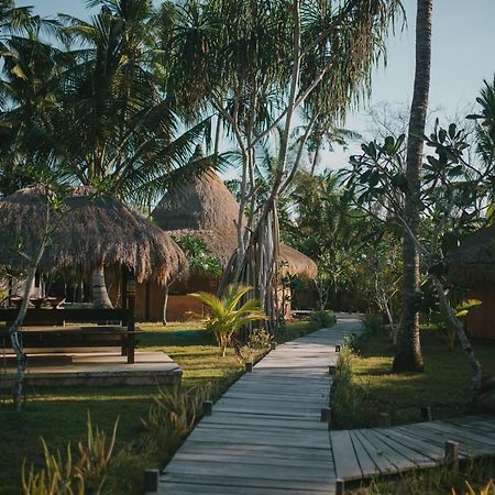 Le Nusa Beach Club Нуса-Лембонган Экстерьер фото