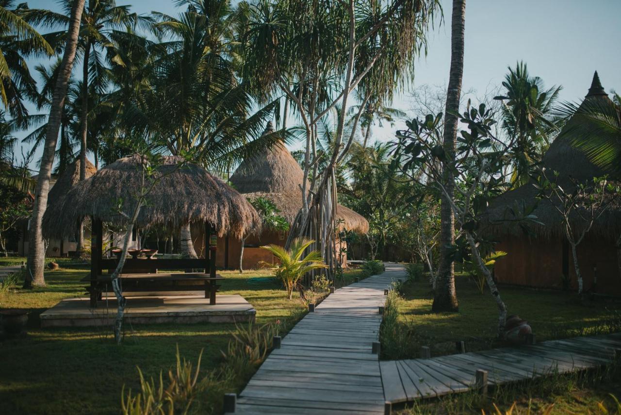 Le Nusa Beach Club Нуса-Лембонган Экстерьер фото