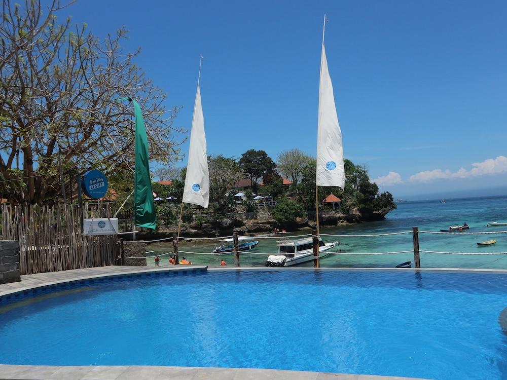 Le Nusa Beach Club Нуса-Лембонган Экстерьер фото