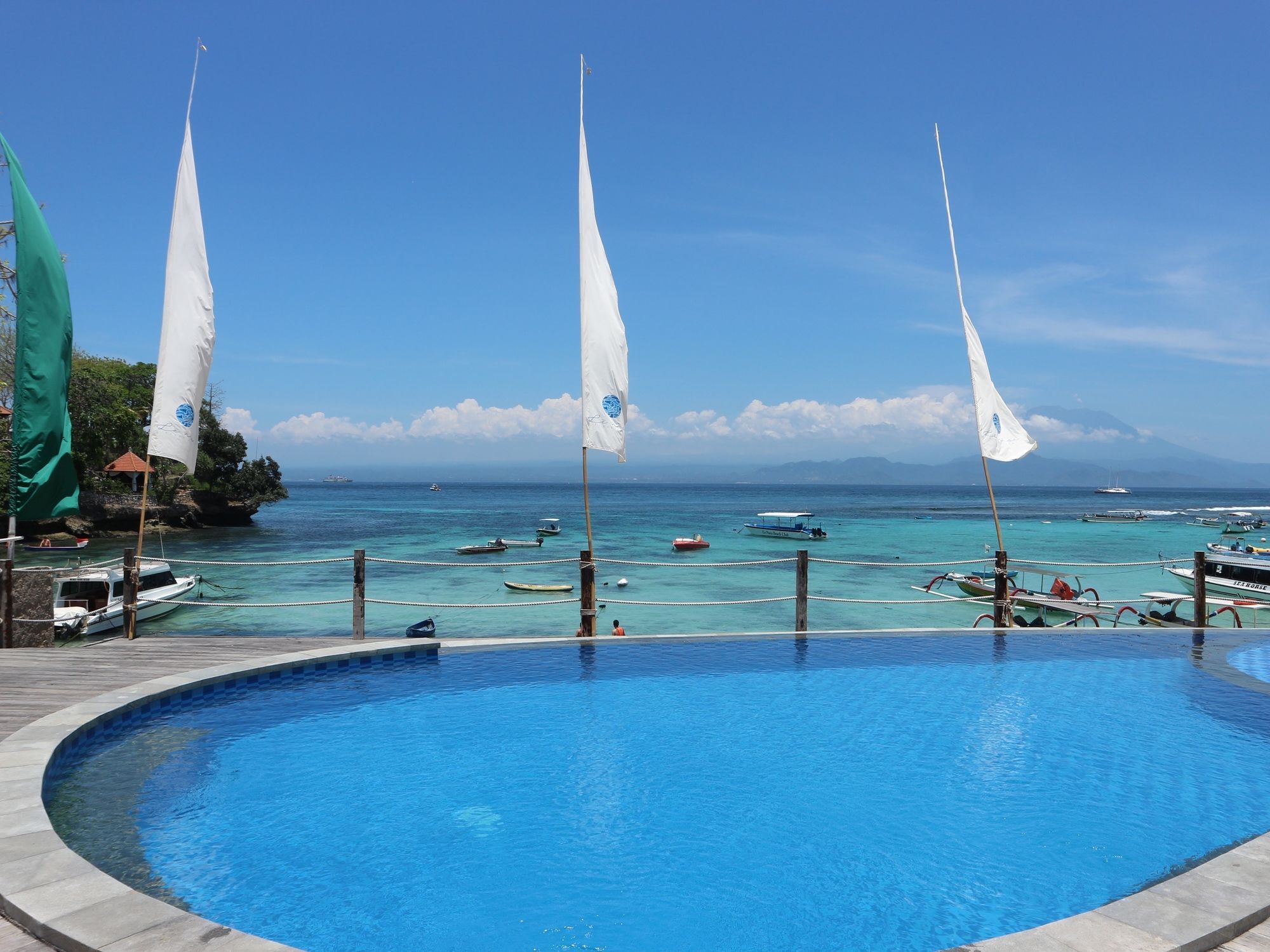Le Nusa Beach Club Нуса-Лембонган Экстерьер фото